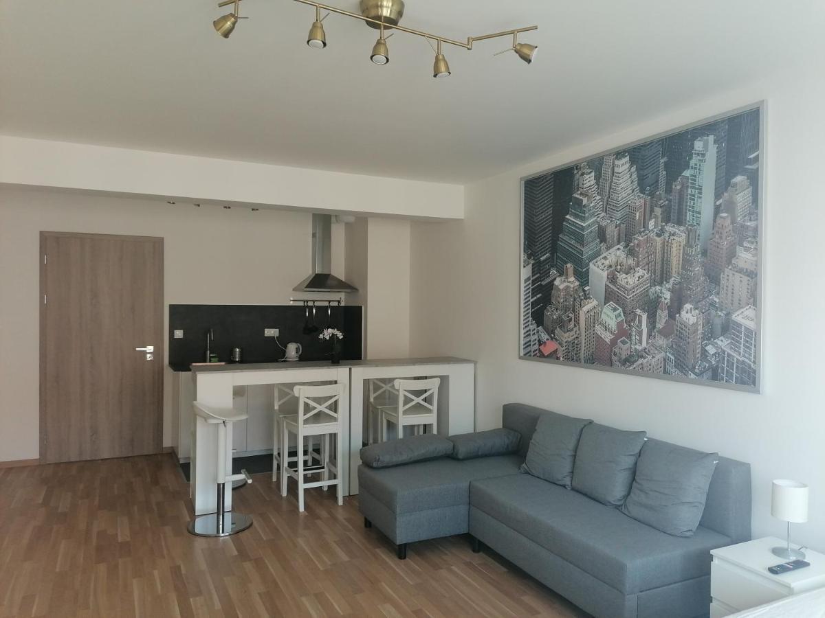 Brand New Two Room Apartment #64 In Elite Rezidence With Free Secure Parking Prague Luaran gambar